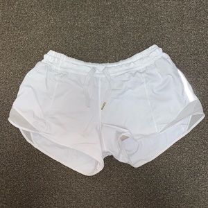 LULULEMON white/light grey hotty hot shorts 4inch